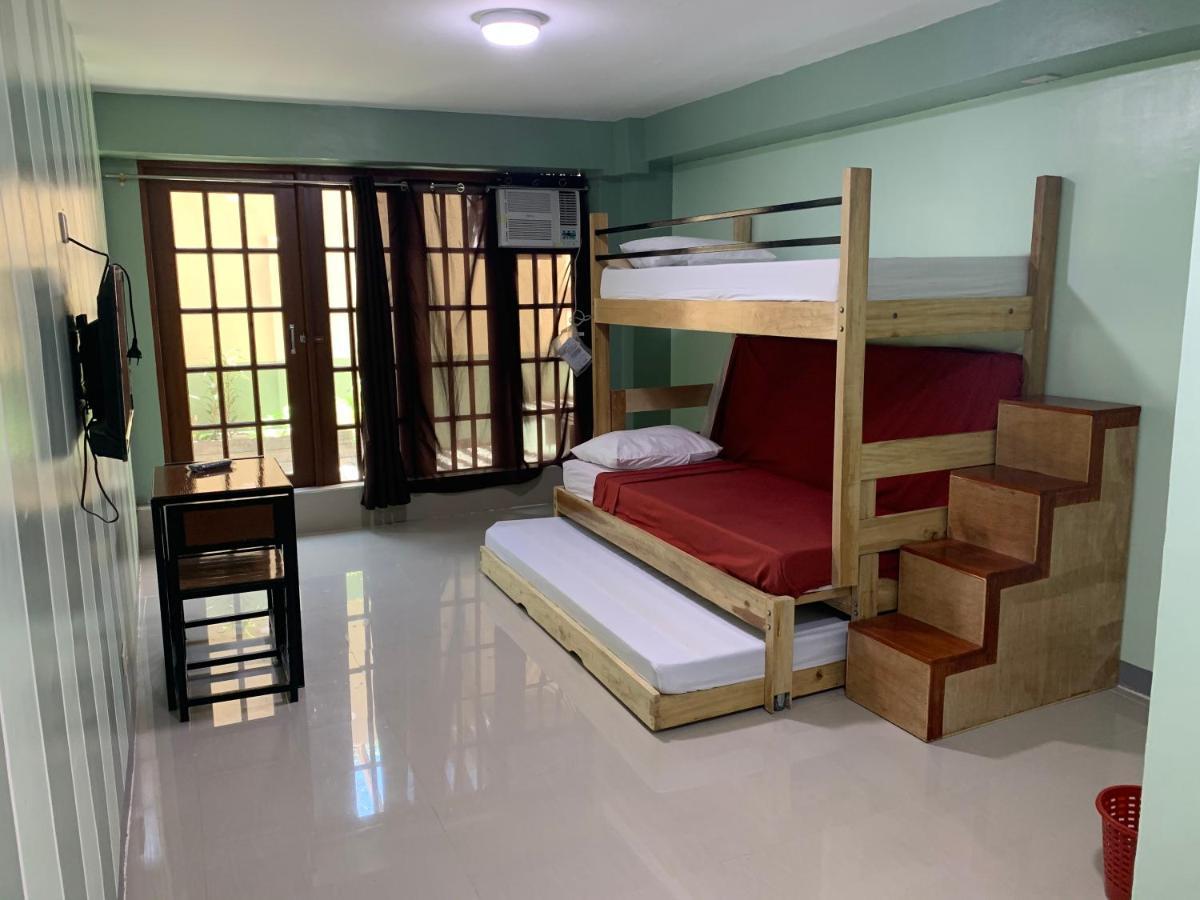 Candon Beinte Singko De Marso Apartments מראה חיצוני תמונה