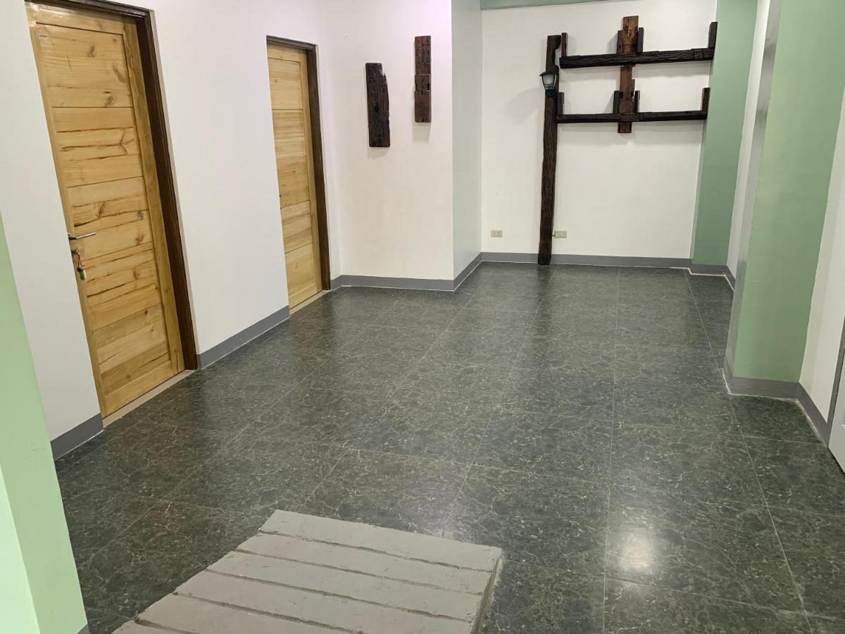 Candon Beinte Singko De Marso Apartments מראה חיצוני תמונה