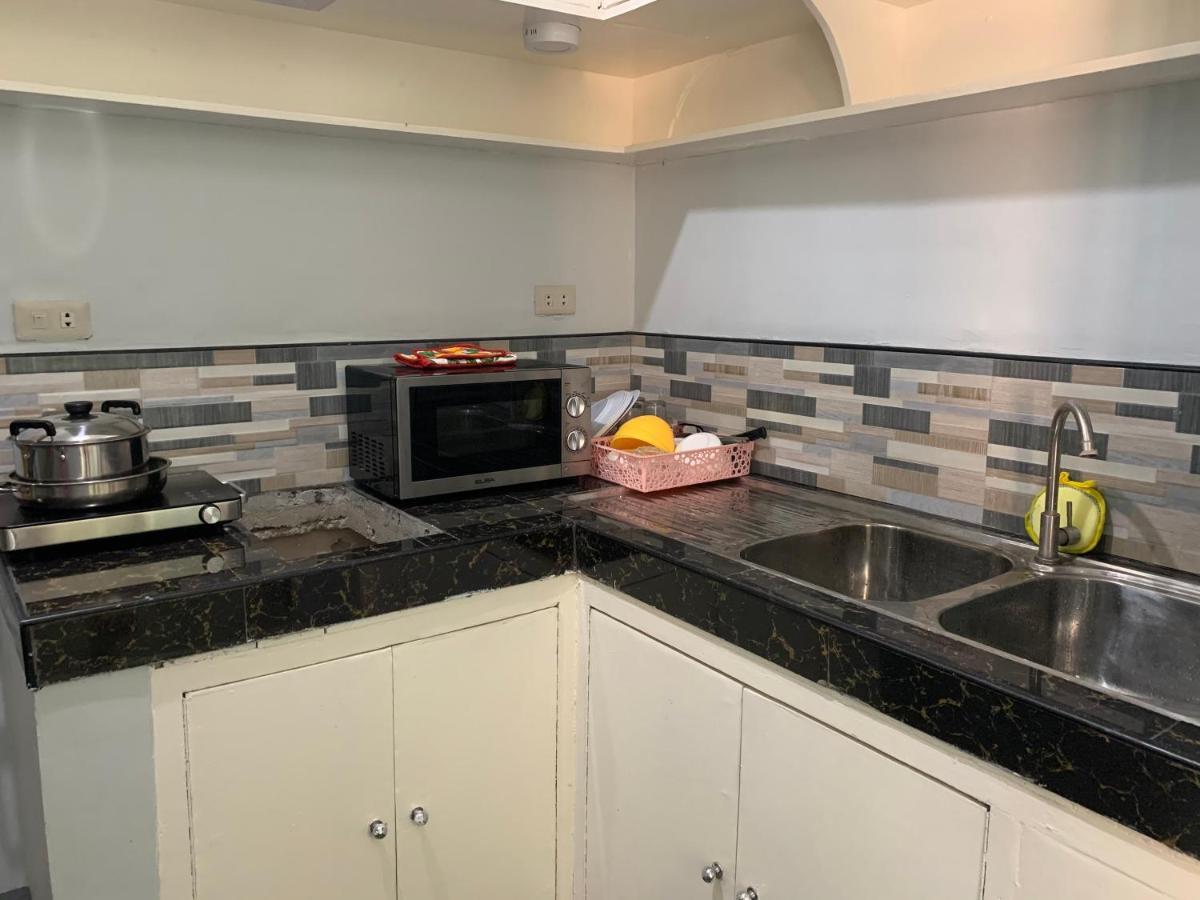 Candon Beinte Singko De Marso Apartments מראה חיצוני תמונה