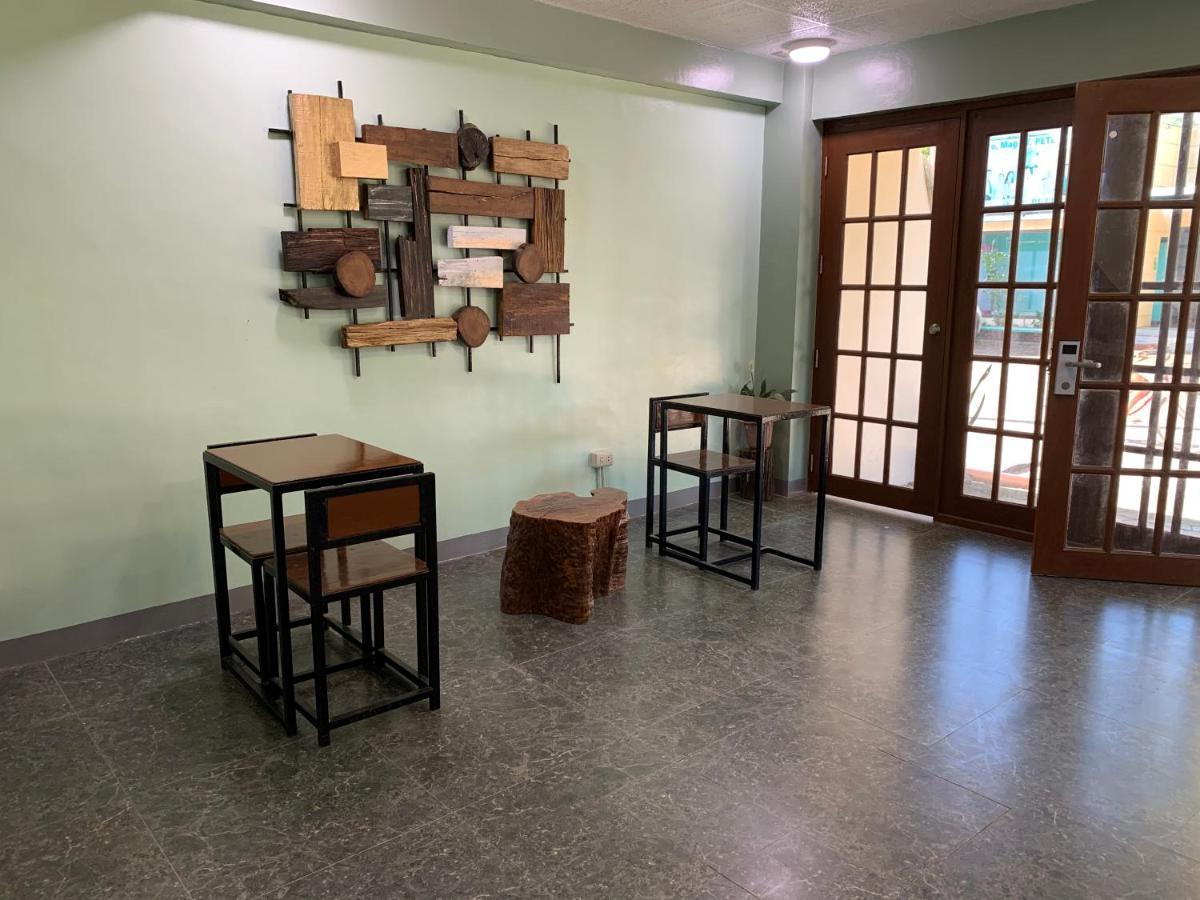 Candon Beinte Singko De Marso Apartments מראה חיצוני תמונה