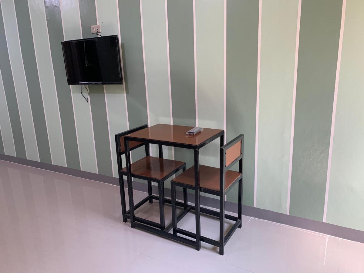 Candon Beinte Singko De Marso Apartments מראה חיצוני תמונה
