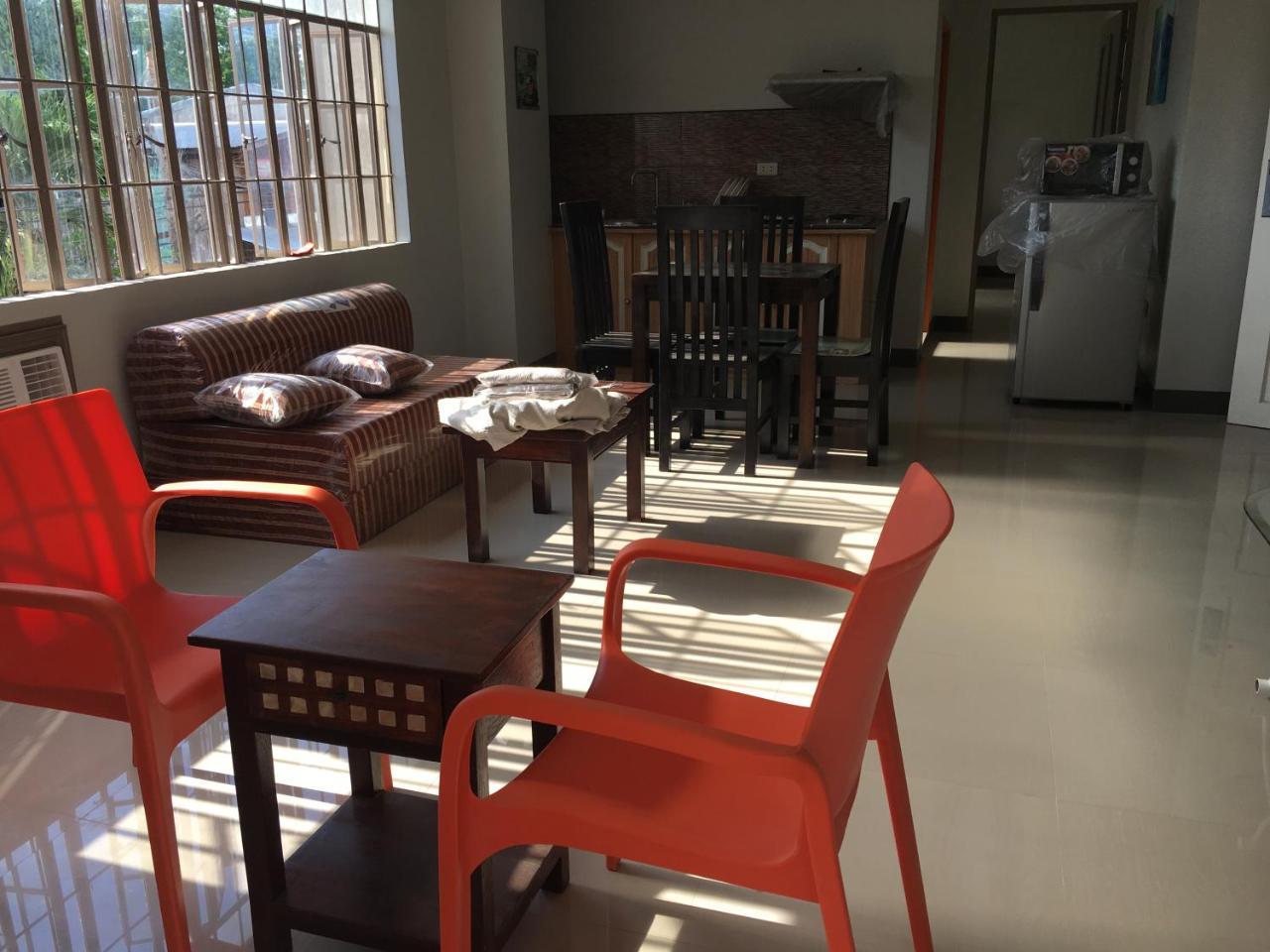 Candon Beinte Singko De Marso Apartments מראה חיצוני תמונה