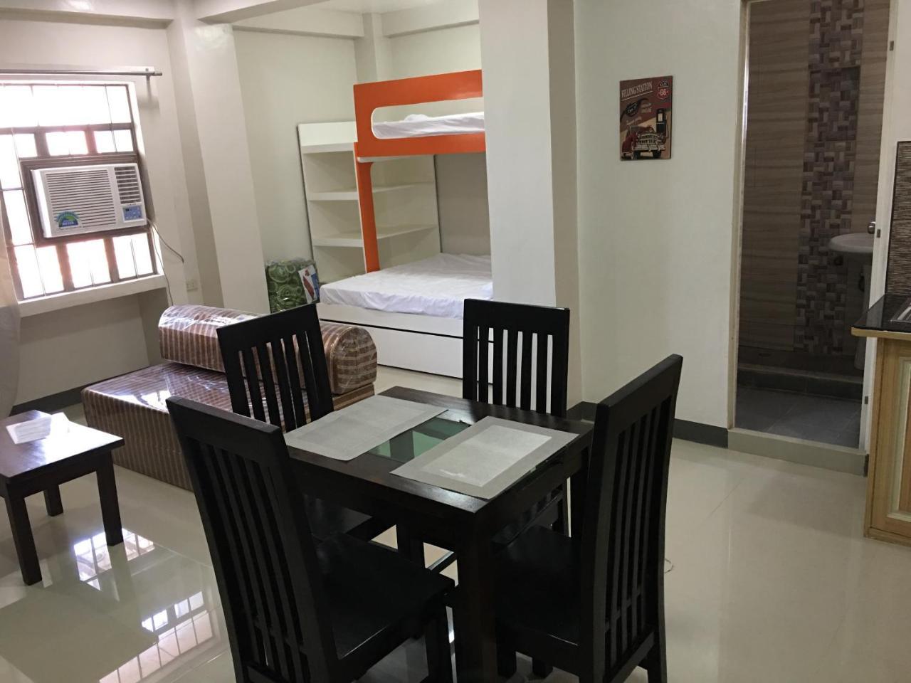 Candon Beinte Singko De Marso Apartments מראה חיצוני תמונה