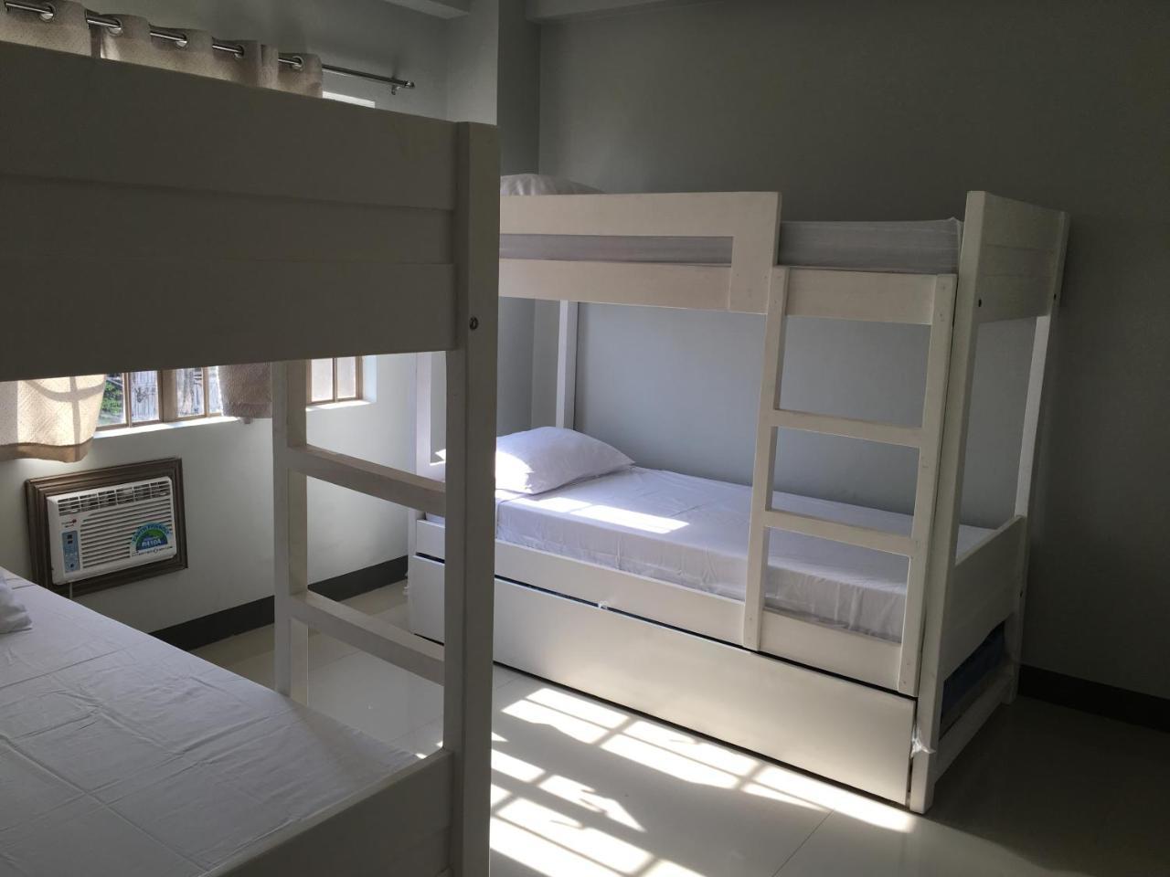 Candon Beinte Singko De Marso Apartments מראה חיצוני תמונה