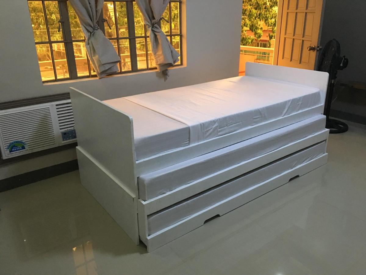 Candon Beinte Singko De Marso Apartments מראה חיצוני תמונה